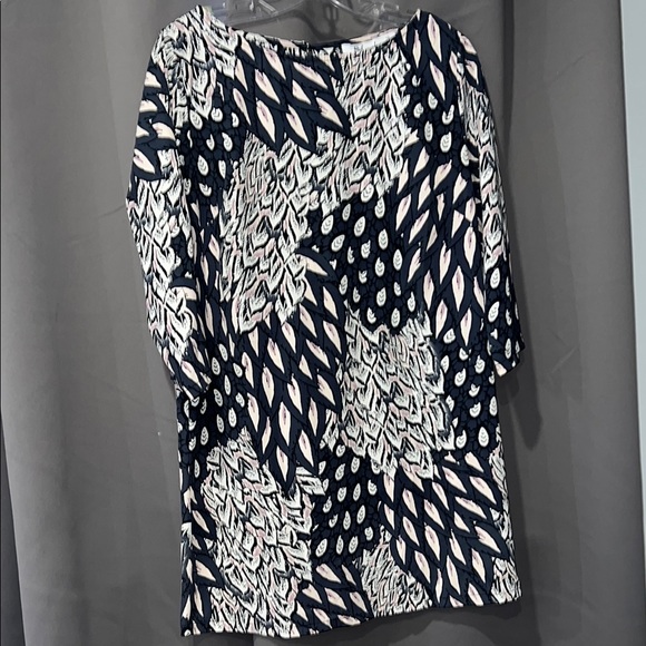 Abstract Patterned Dress - Picture 1 of 3